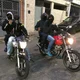 Os meninos de moto