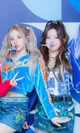 Yuqi e Shuhua 