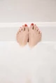 Feet in the bath 