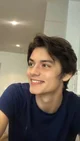 Louis partridge 