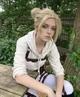 Annie leonhart 