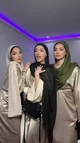 Hijabi sisters 
