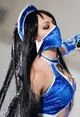 Kitana cosplayer