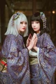 Cosplayer Twins