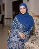 Hijabi aunt Nadia 